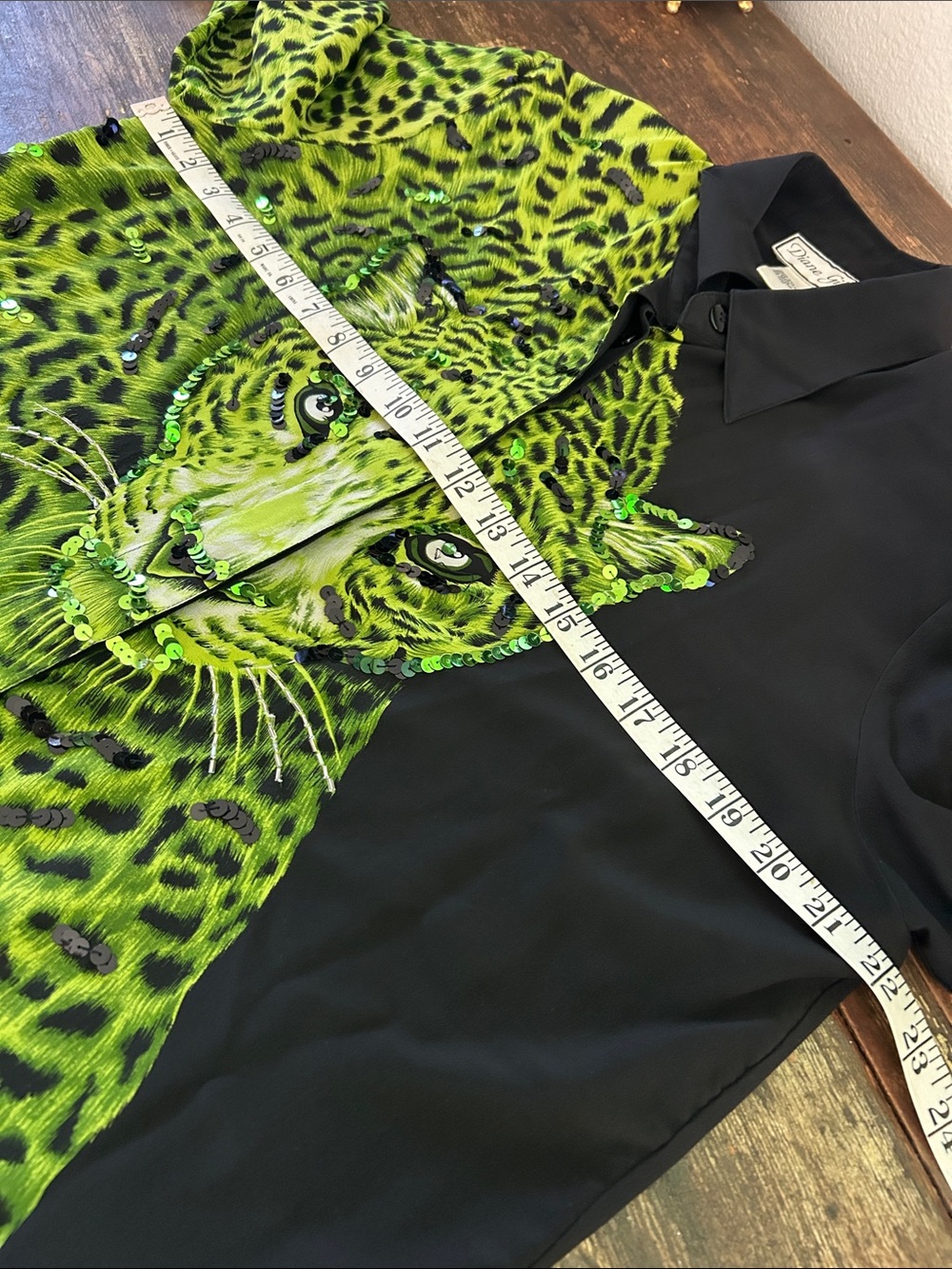 Vintage Diane Gilman neon green silk, a leopard sequin button down blouse M - Picture 12 of 13